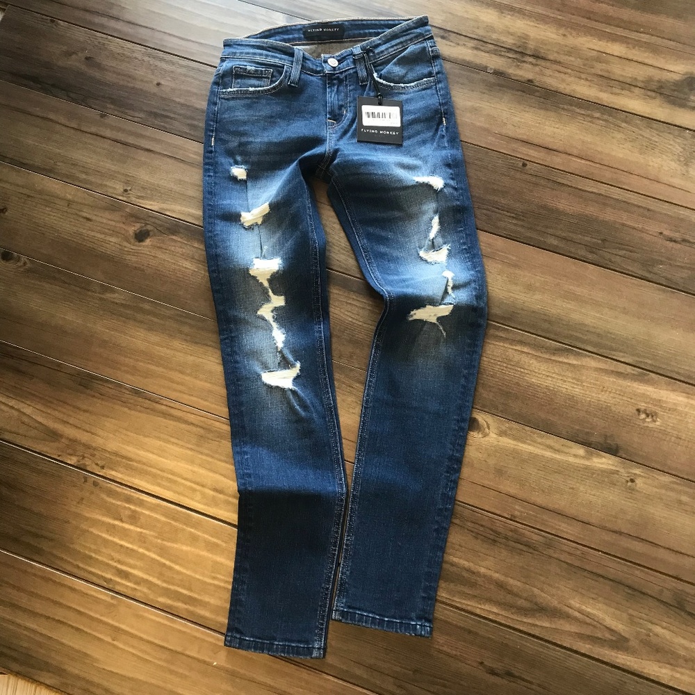 NWT Flying Monkey Jeans Distressed Resort Skinny